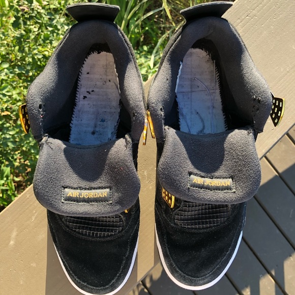 SOLD: Air Jordan Retro Royalty - Picture 4 of 11